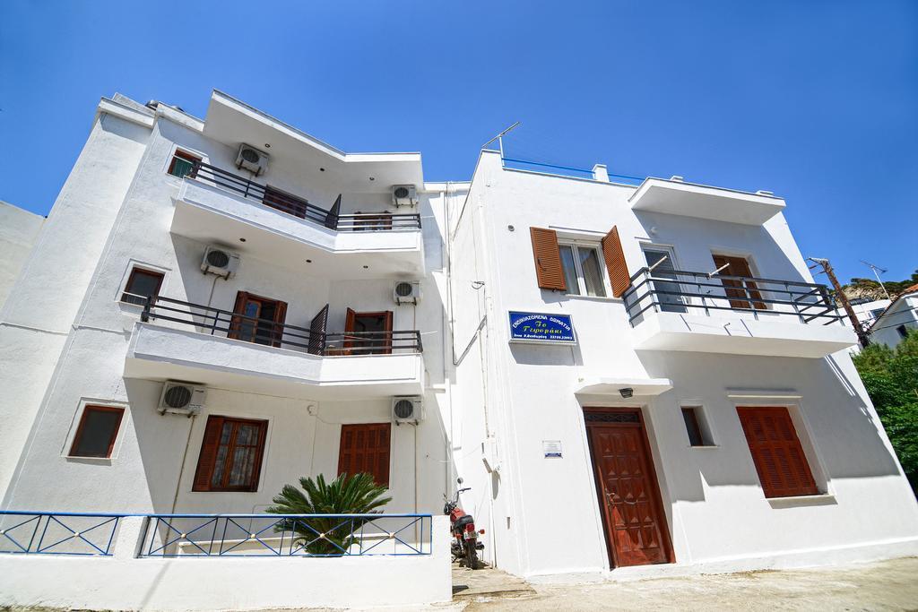 To Gefyraki Rooms Ágios Kírykos Exterior photo