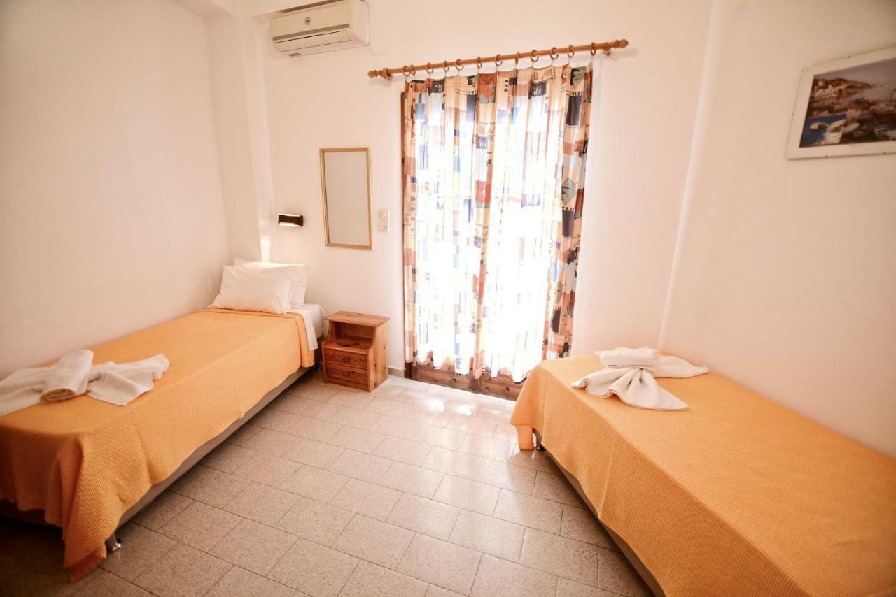 To Gefyraki Rooms Ágios Kírykos Exterior photo